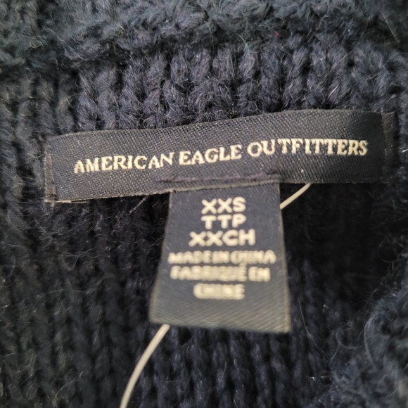 Woman's chunky cardigan Sweater - Picture 3 of 6